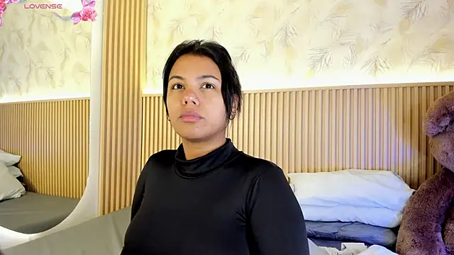 Liss-Reyes online show from 06-13-26, 12:03
