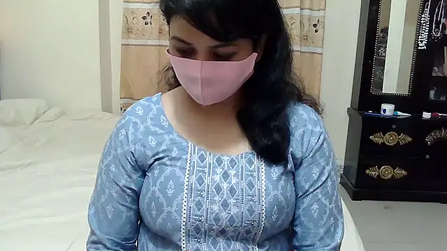 Elena cruz5 online show from 11-20-25, 05:12