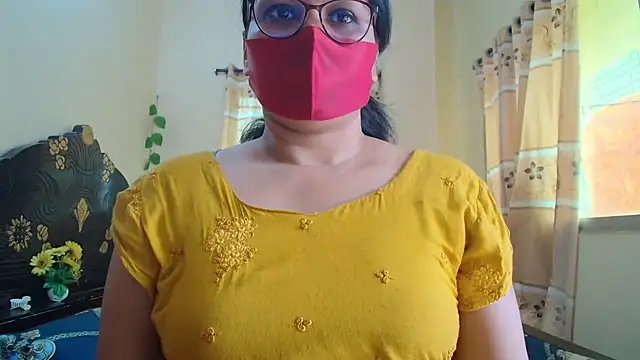 Elena cruz5 online show from 04-26-26, 03:48