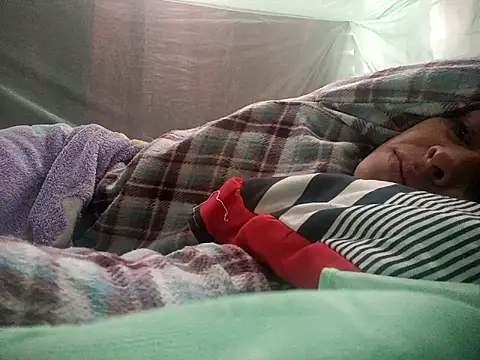 SaraBust online show from 09-20-25, 01:56