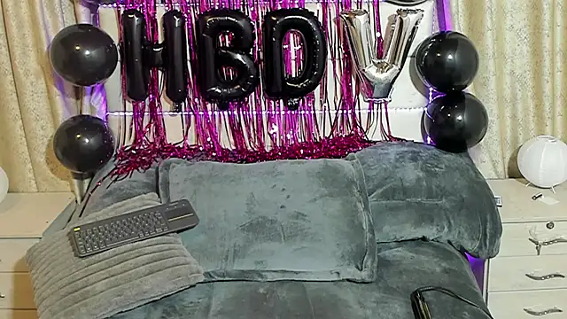 Snapshot of incognyta chatting on 12-03-25, 02:37 incognyta online show from 12-03-25, 02:37