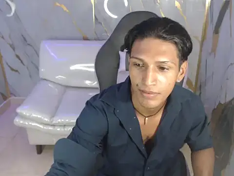 bull cam online show from 10-01-25, 05:19