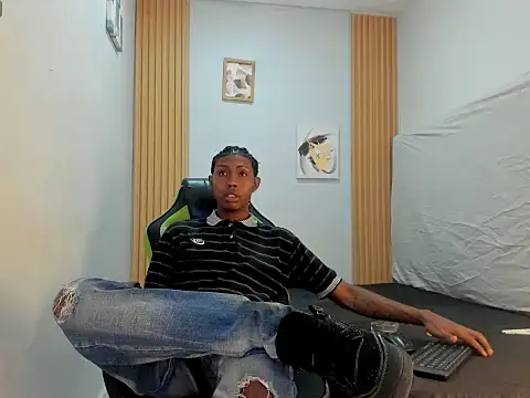 Snapshot of Jax_Maliq chatting on 10-03-25, 02:08 Jax Maliq online show from 10-03-25, 02:08