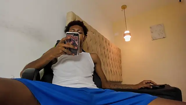 Snapshot of Jax_Maliq chatting on 10-05-25, 02:59 Jax Maliq online show from 10-05-25, 02:59