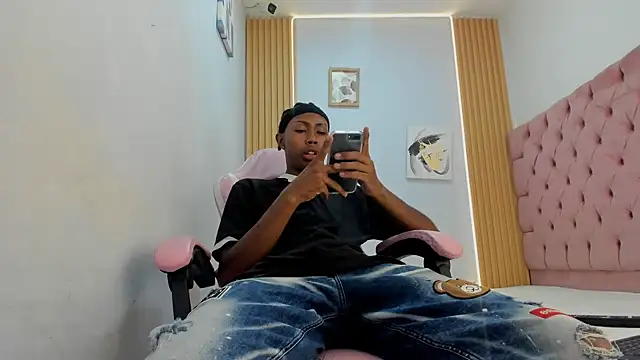 Snapshot of Jax_Maliq chatting on 10-11-25, 02:33 Jax Maliq online show from 10-11-25, 02:33