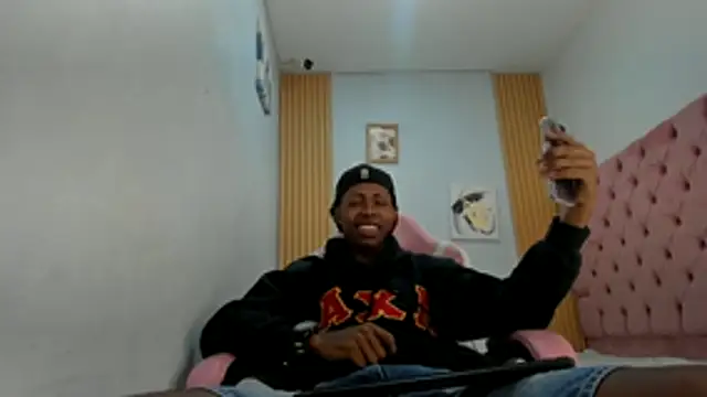 Snapshot of Jax_Maliq chatting on 10-15-25, 05:57 Jax Maliq online show from 10-15-25, 05:57