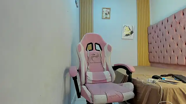 Snapshot of Jax_Maliq chatting on 11-04-25, 03:05 Jax Maliq online show from 11-04-25, 03:05