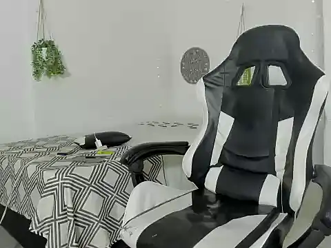 Snapshot of Jax_Maliq chatting on 11-07-25, 03:39 Jax Maliq online show from 11-07-25, 03:39