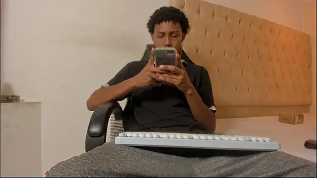 Snapshot of Jax_Maliq chatting on 11-27-25, 09:28 Jax Maliq online show from 11-27-25, 09:28