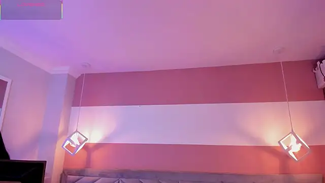 Snapshot of Mia_Valentine_ chatting on 11-11-25, 08:31 Mia Valentine online show from 11-11-25, 08:31