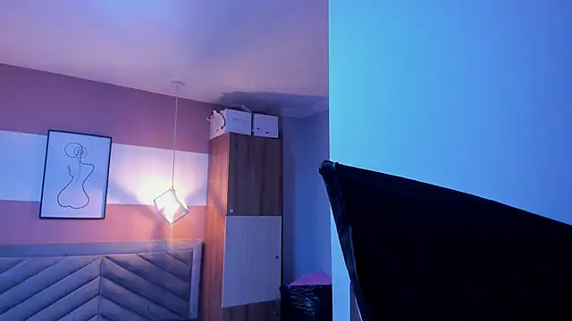 Snapshot of Mia_Valentine_ chatting on 11-23-25, 07:24 Mia Valentine online show from 11-23-25, 07:24