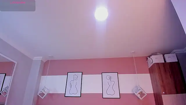 Snapshot of Mia_Valentine_ chatting on 11-26-25, 08:21 Mia Valentine online show from 11-26-25, 08:21