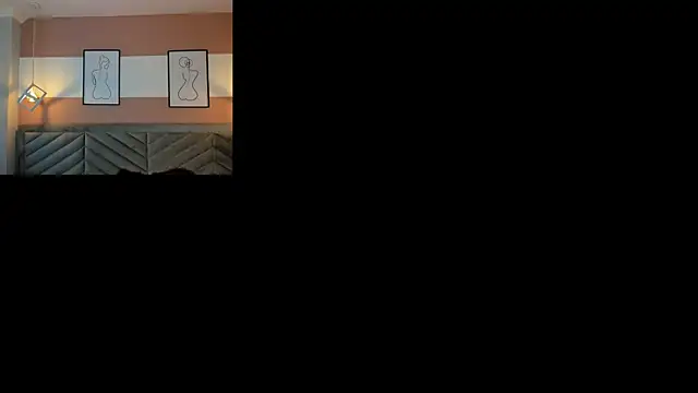 Snapshot of Mia_Valentine_ chatting on 12-03-25, 08:07 Mia Valentine online show from 12-03-25, 08:07