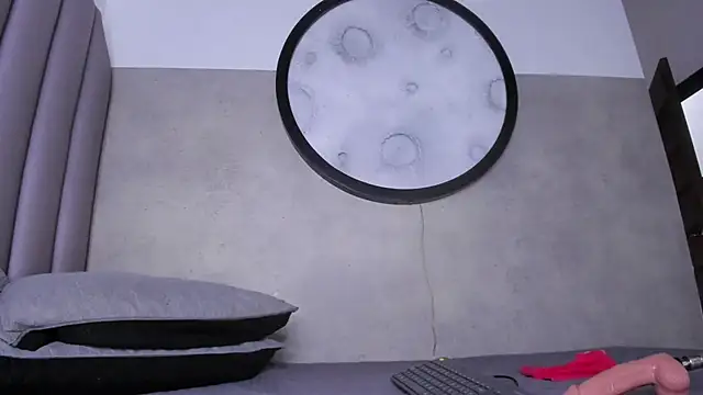 honny 23 online show from 04-24-26, 07:38