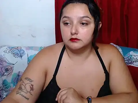 KeilyHall online show from 12-21-25, 03:57