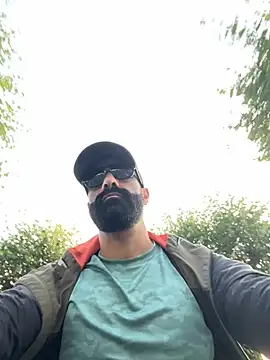 Moan King online show from 09-08-25, 04:39