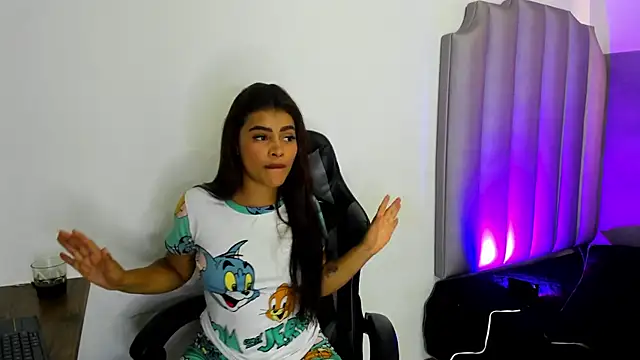 Miaa Rosse online show from 10-19-25, 12:39