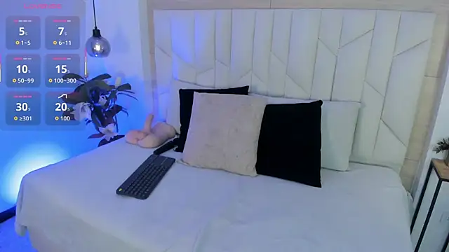 aby smiith  online show from 09-15-25, 07:25