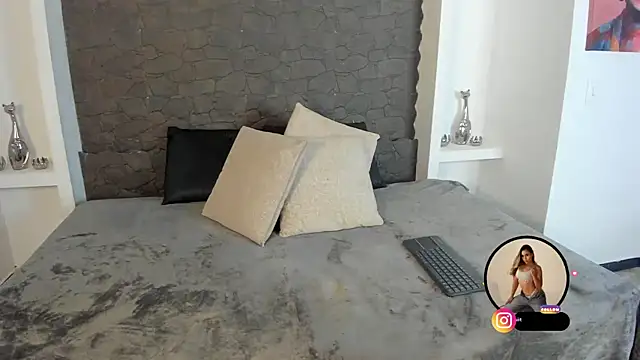 aby smiith  online show from 11-11-25, 07:36