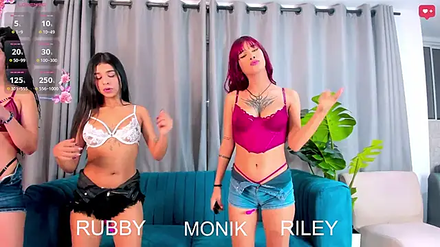 Evil Giirls online show from 10-04-25, 01:47