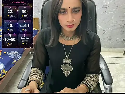 LuvLayla online show from 06-13-26, 10:08