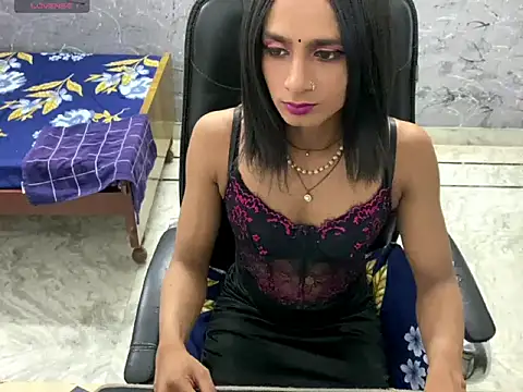 LuvLayla online show from 07-23-26, 06:39