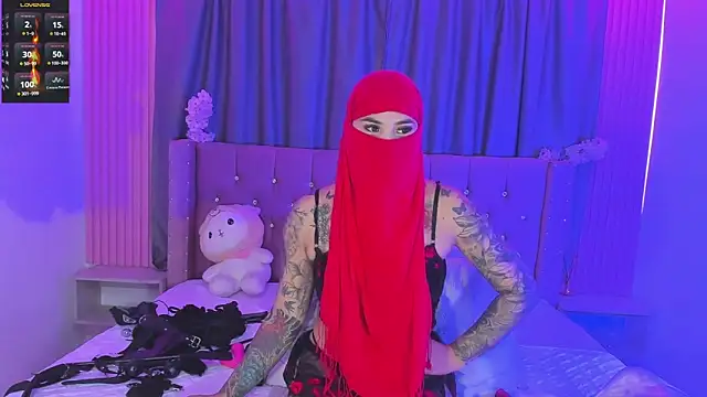 Nayla-Mouna online show from 06-12-26, 07:35