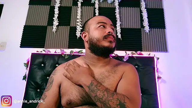  leda swan  online show from 03-23-26, 11:36