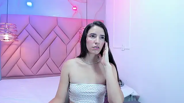 Snapshot of LexxieGrace chatting on 10-16-25, 12:28 LexxieGrace online show from 10-16-25, 12:28