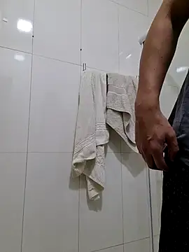 Snapshot of dancaEstrip chatting on 11-24-25, 02:44 dancaEstrip online show from 11-24-25, 02:44