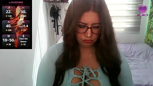 Snapshot of Vesper_Vixen chatting on 09-23-25, 01:25 Vesper Vixen online show from 09-23-25, 01:25