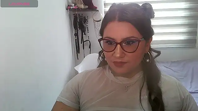 Snapshot of Vesper_Vixen chatting on 10-01-25, 02:34 Vesper Vixen online show from 10-01-25, 02:34