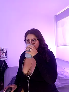 Snapshot of Vesper_Vixen chatting on 11-24-25, 03:56 Vesper Vixen online show from 11-24-25, 03:56