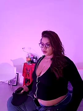 Snapshot of Vesper_Vixen chatting on 12-18-25, 05:52 Vesper Vixen online show from 12-18-25, 05:52