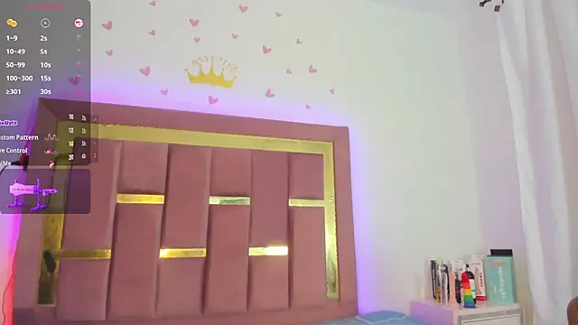 Snapshot of AikoSnow chatting on 11-15-25, 03:59 AikoSnow online show from 11-15-25, 03:59