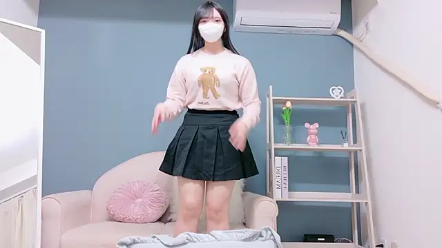 Snapshot of Riria-riri chatting on 10-30-25, 07:10 Riria-riri online show from 10-30-25, 07:10