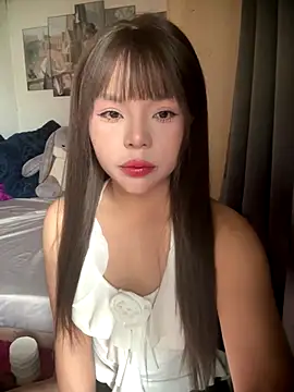 SarahBeii online show from 10-15-25, 03:17