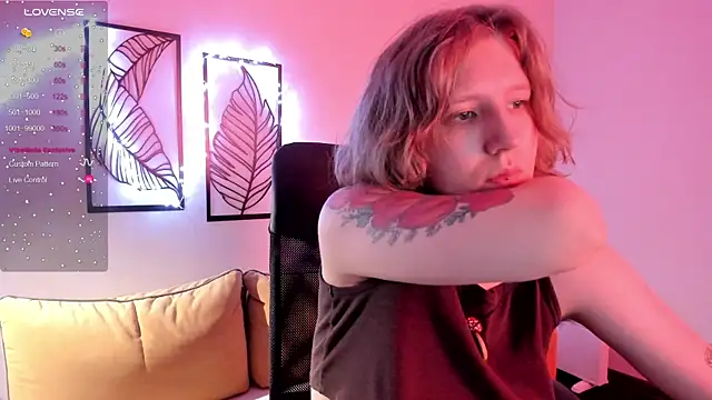 Hailey Foxy online show from 11-06-25, 09:21