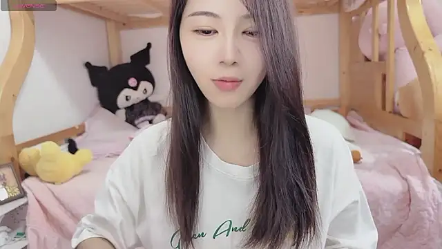 Sue101010 online show from 10-05-25, 06:12