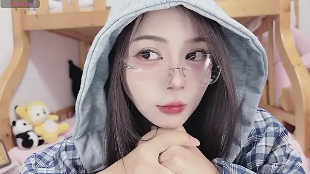 Sue101010 online show from 10-12-25, 12:59