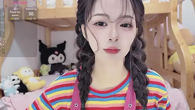 Sue101010 online show from 10-28-25, 01:58