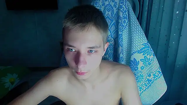 glasses cat online show from 02-11-26, 10:15