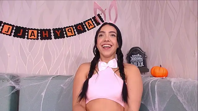 mia scot online show from 10-30-25, 11:55