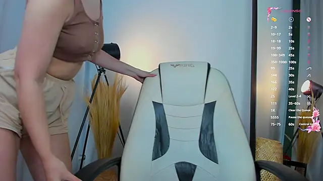 Lina Glow online show from 09-27-25, 06:40