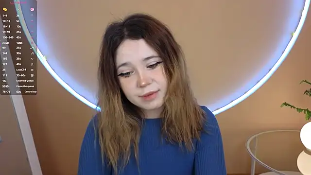 Lina Glow online show from 11-13-25, 07:07