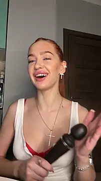 LittleFox    online show from 11-22-25, 06:56