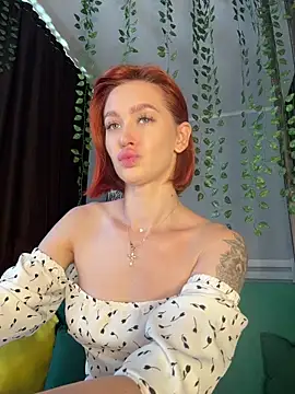 Snapshot of LittleFox___ chatting on 06-05-26, 06:42 LittleFox online show from 06-05-26, 06:42