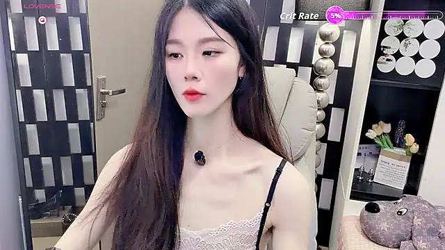 Snapshot of Yueyue-MM chatting on 05-18-26, 01:02 Yueyue-MM online show from 05-18-26, 01:02