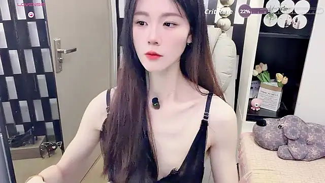 Snapshot of Yueyue-MM chatting on 05-31-26, 10:33 Yueyue-MM online show from 05-31-26, 10:33