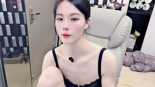 Snapshot of Yueyue-MM chatting on 06-10-26, 03:00 Yueyue-MM online show from 06-10-26, 03:00